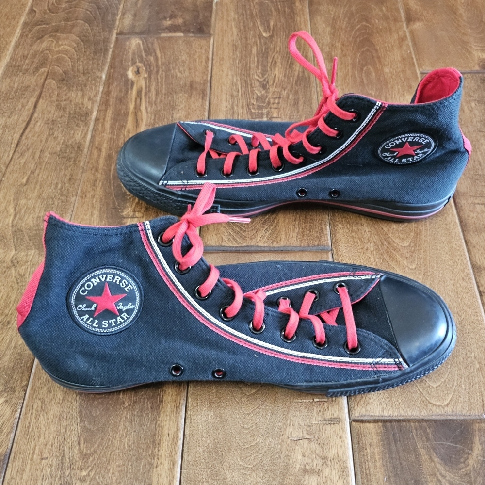 NWOT: *Rare* unisex Converse Chuck Taylors size 10 M/12 W - Picture 6 of 14